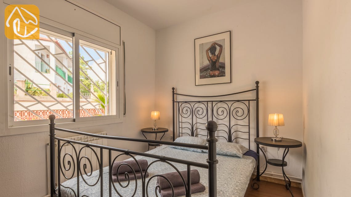 Holiday villas Costa Brava Spain - Villa Elize - Bedroom
