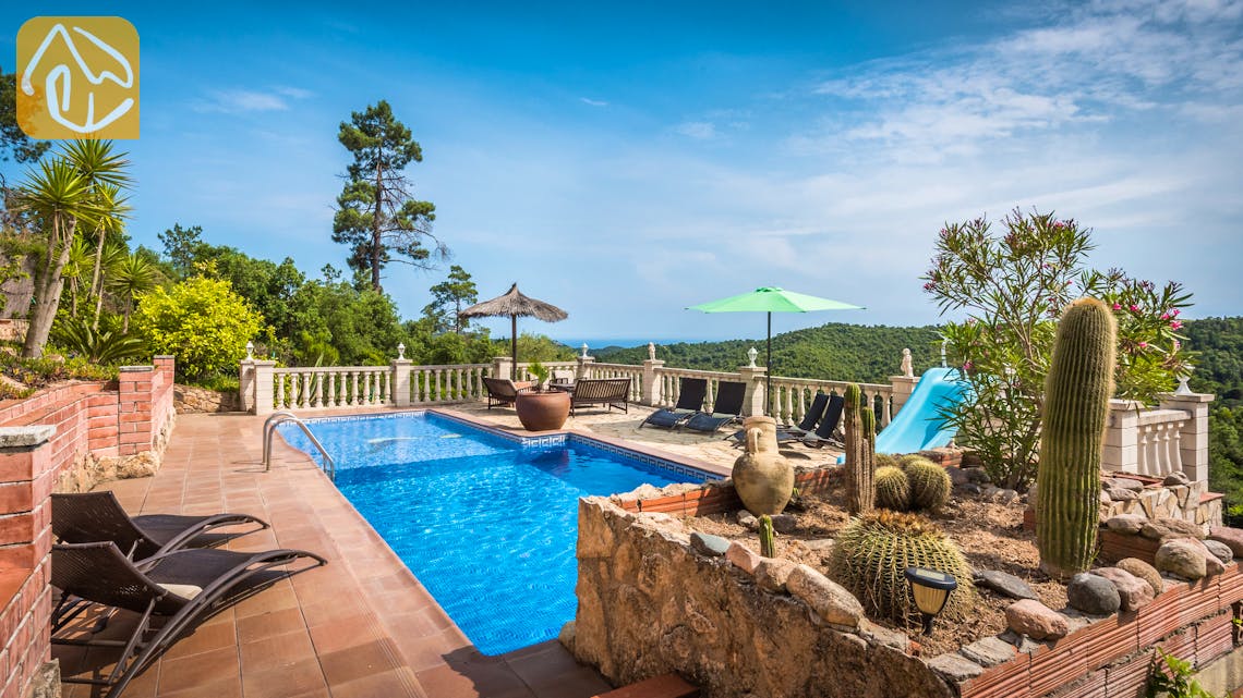 Holiday villas Costa Brava Spain - Villa Elize - Swimming pool