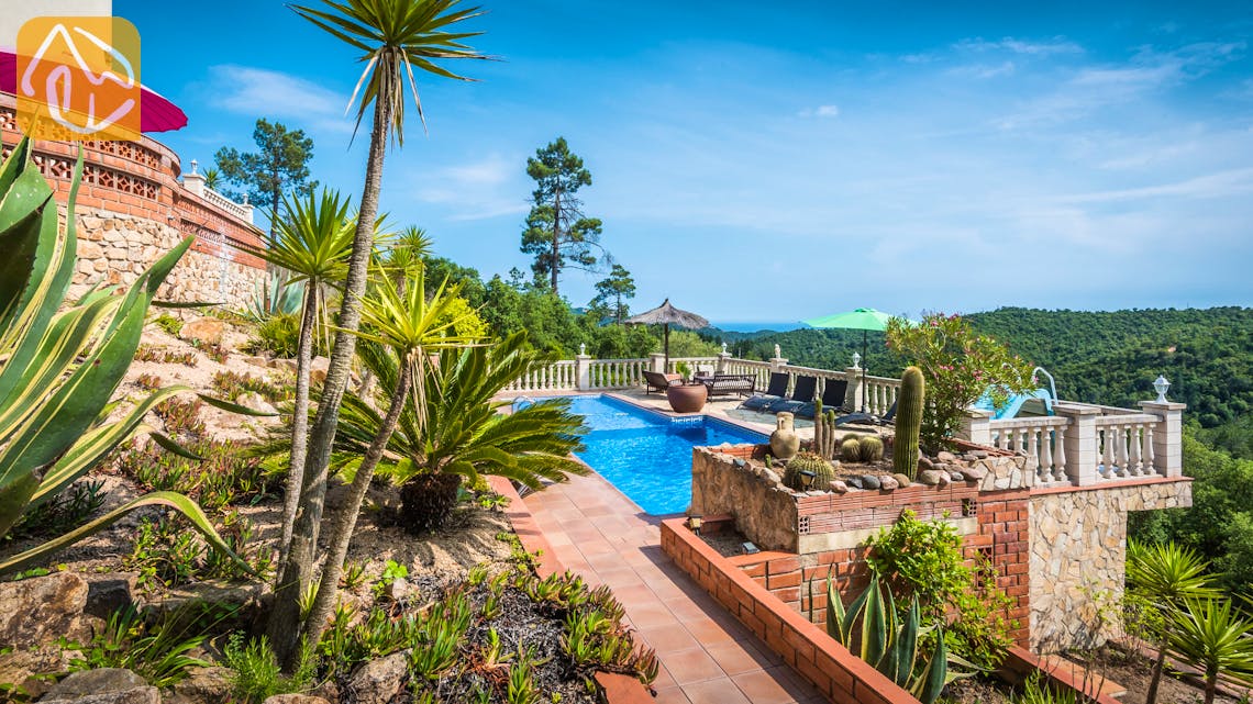 Holiday villas Costa Brava Spain - Villa Elize - Swimming pool