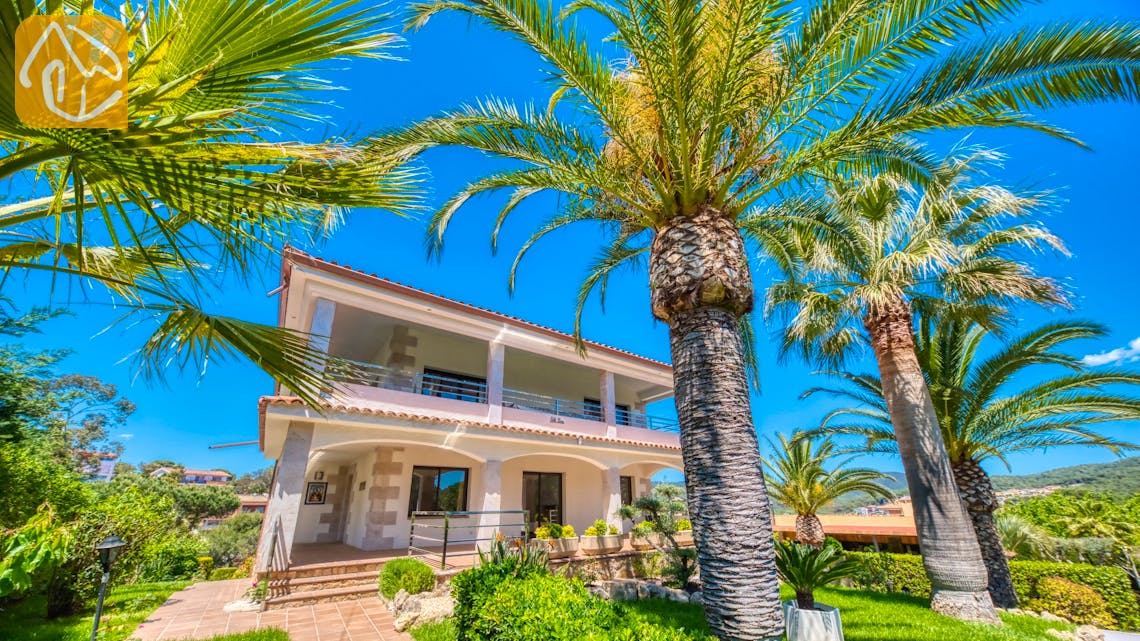 Holiday villas Costa Brava Spain - Villa Jaruco - Garden