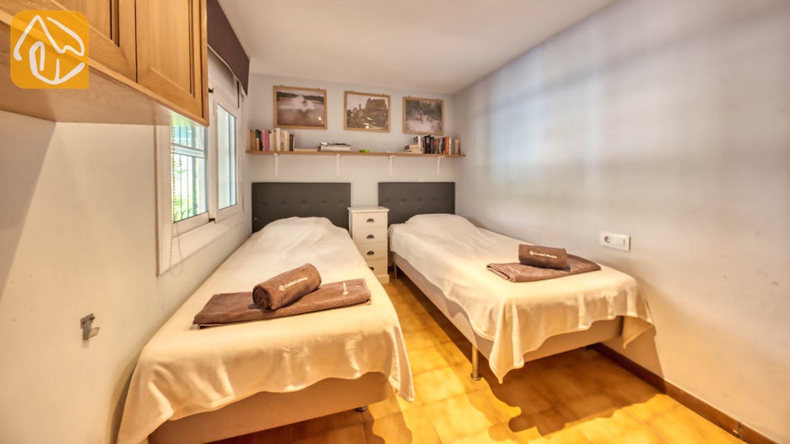 Holiday villas Costa Brava Spain - Villa Santa Maria - Bedroom