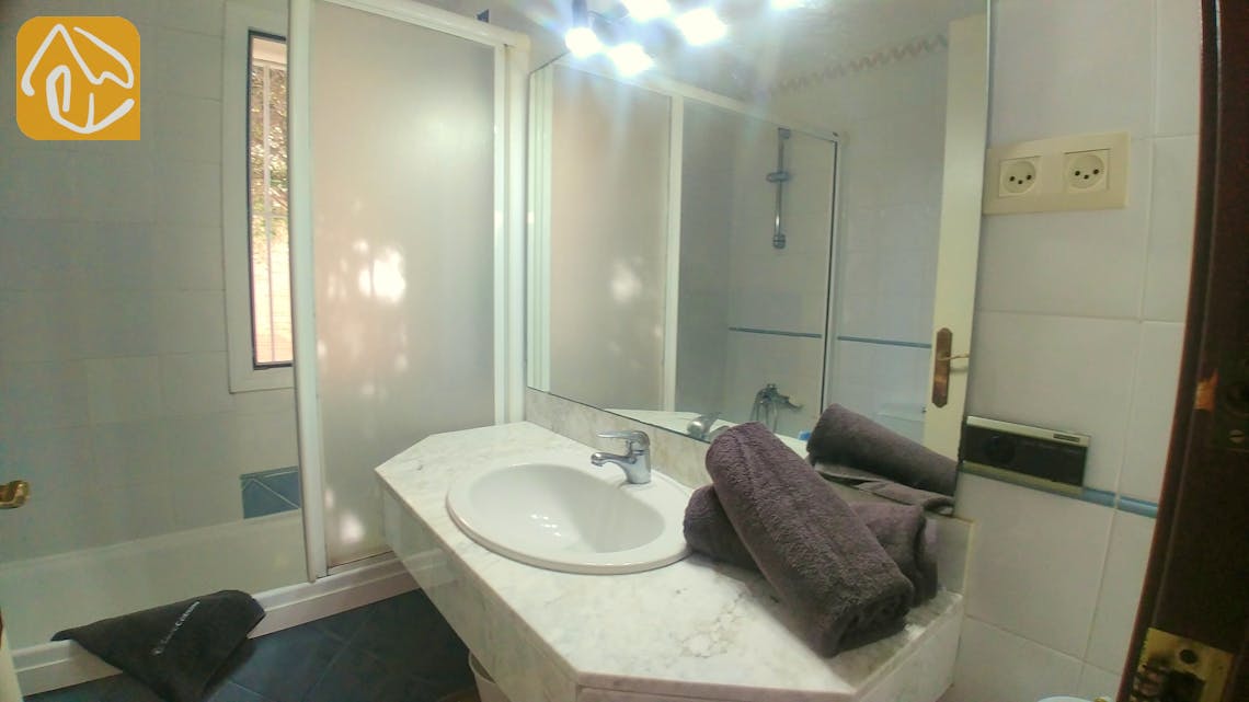 Holiday villas Costa Brava Spain - Villa Valentina - Bathroom