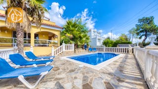 Holiday villas Costa Brava Spain - Villa Manuela - Swimming pool