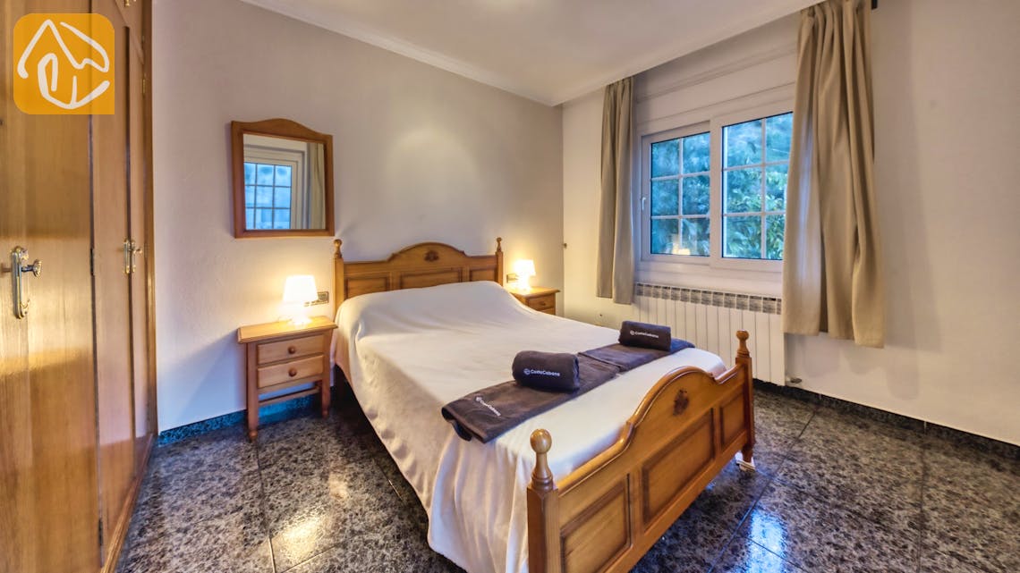 Holiday villas Costa Brava Spain - Villa Rosa - Bedroom