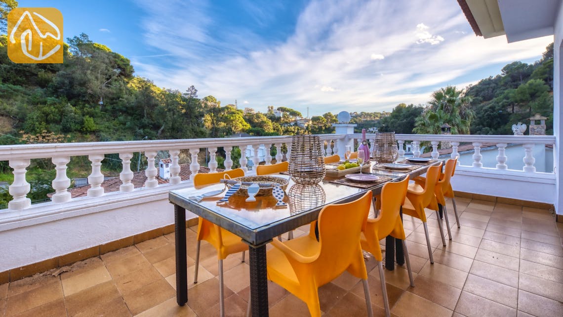 Holiday villas Costa Brava Spain - Villa Rosa - Terrace