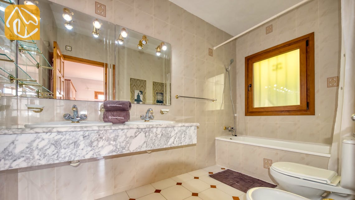 Holiday villas Costa Brava Spain - Villa Amalia - Bathroom