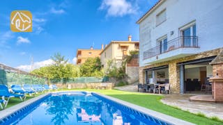Holiday villas Costa Brava Spain - Villa Nicky - Swimming pool