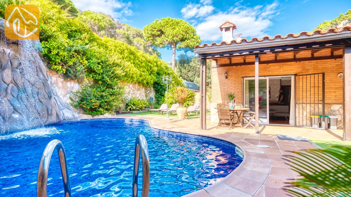Holiday villas Costa Brava Spain - Villa Alba - Swimming pool