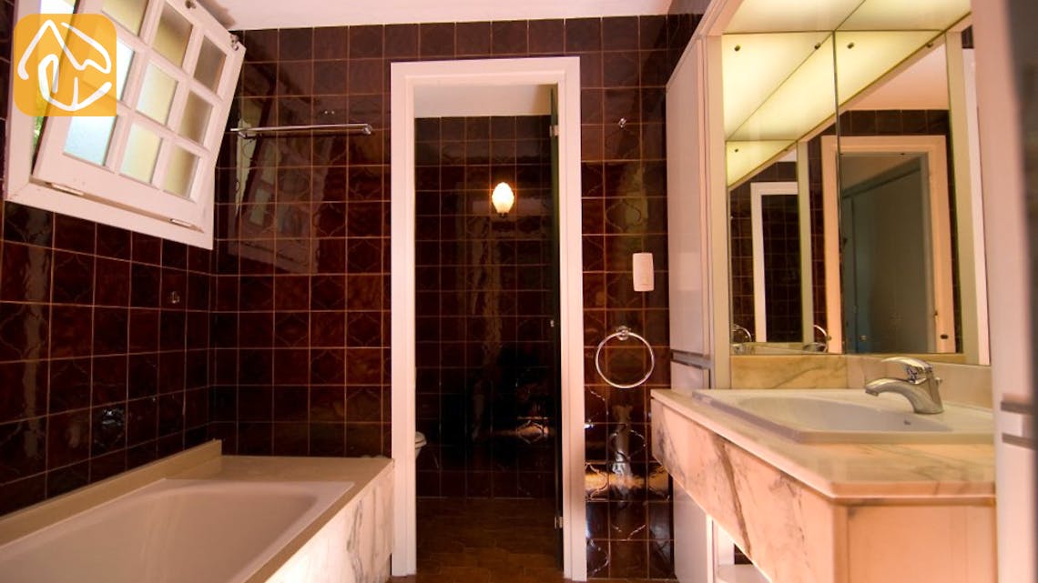 Holiday villas Costa Brava Spain - Villa Marina - Bathroom