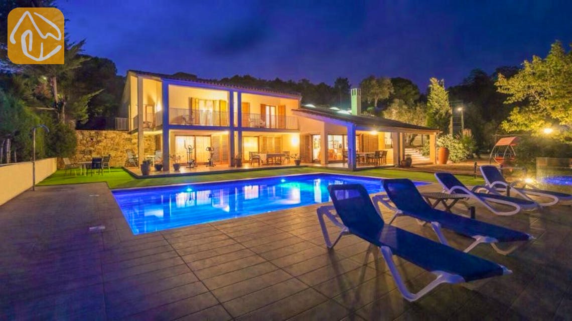 Holiday villas Costa Brava Spain - Villa Marina - Swimming pool