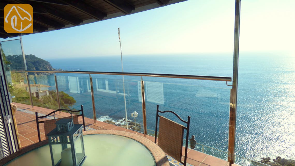 Holiday villas Costa Brava Spain - Villa Infinity - One of the views