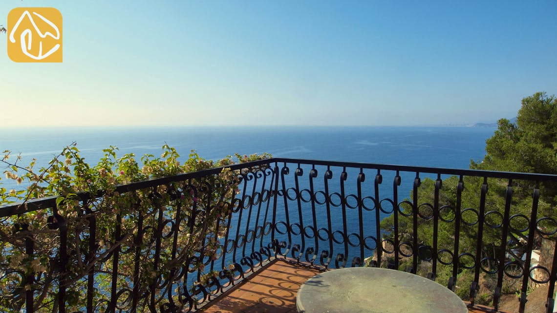 Ferienhäuser Costa Brava Spanien - Villa Infinity - Terrasse