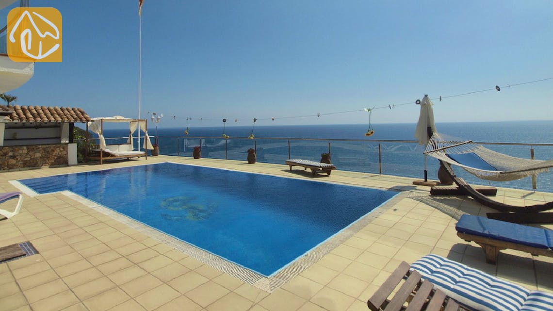 Ferienhäuser Costa Brava Spanien - Villa Infinity - Schwimmbad