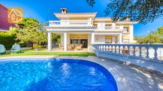 Ferienhäuser Costa Brava Spanien - Villa Baileys - Schwimmbad