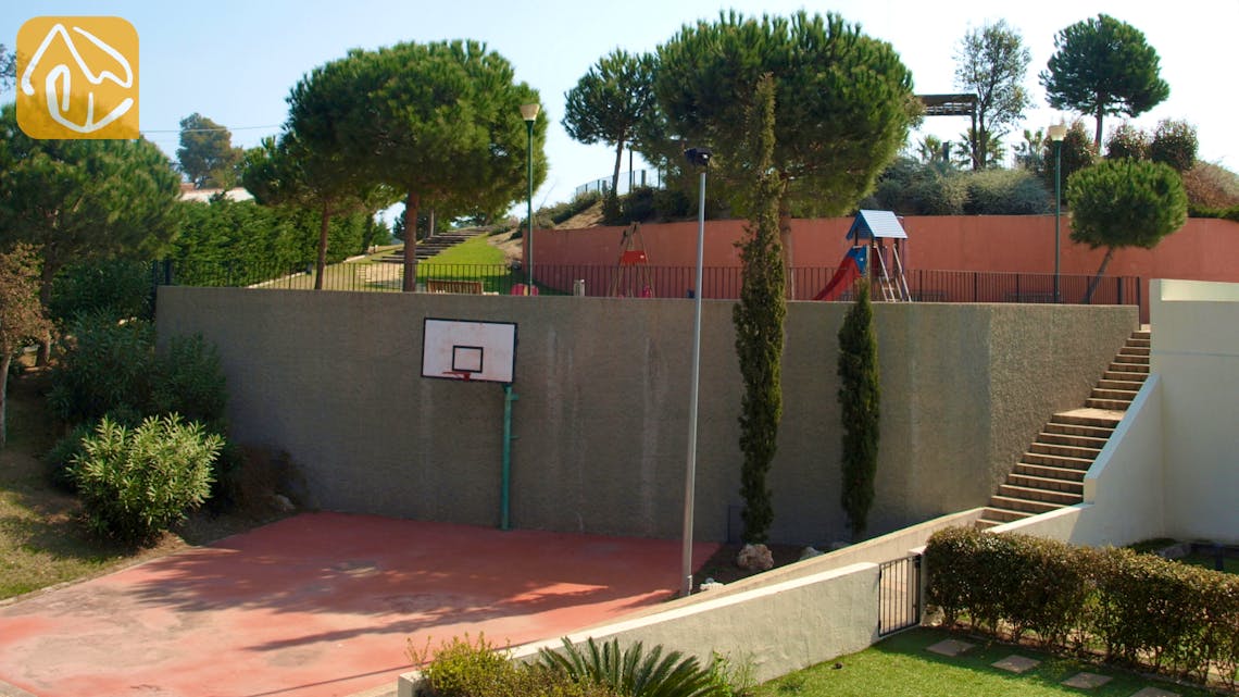 Holiday villas Costa Brava Spain - Casa Oneill - Play area