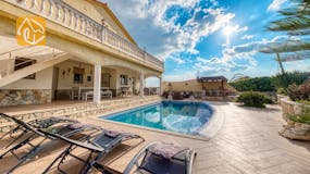 Ferienhaus Costa Brava Spanien - Villa Madonna - Sonnenliegen