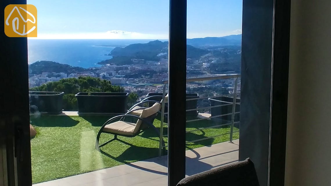 Holiday villas Costa Brava Spain - Villa Jewel - One of the views