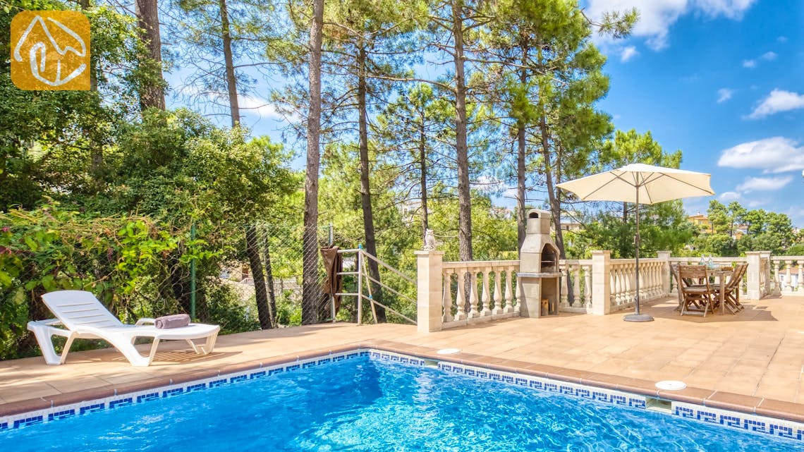 Holiday villas Costa Brava Spain - Villa Esmee - Swimming pool