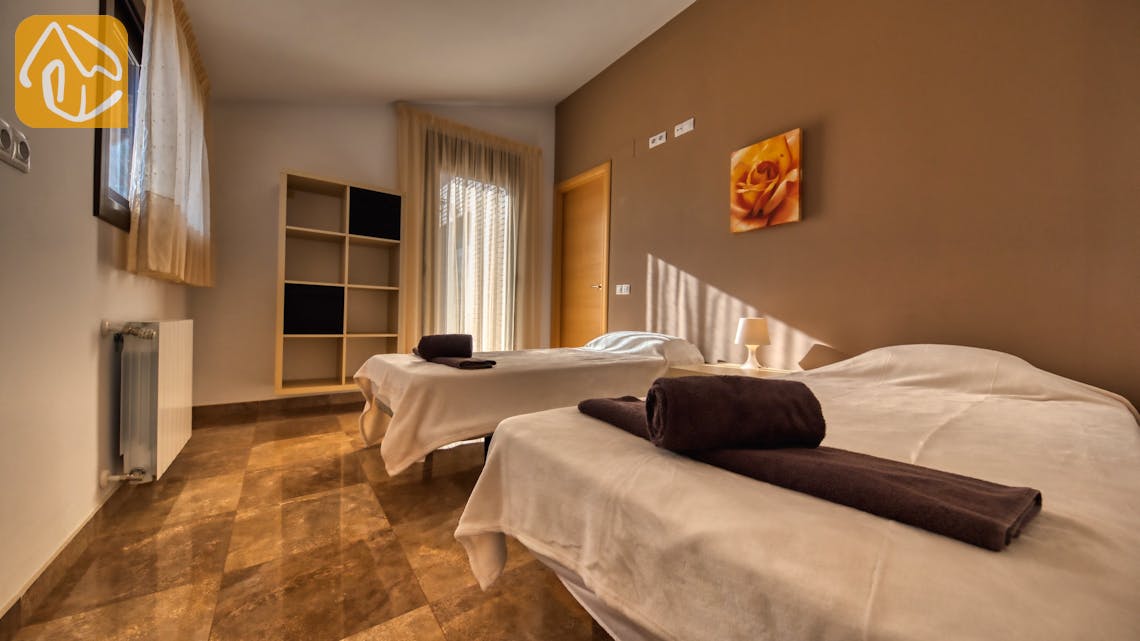 Holiday villas Costa Brava Spain - Villa Grace - Bedroom