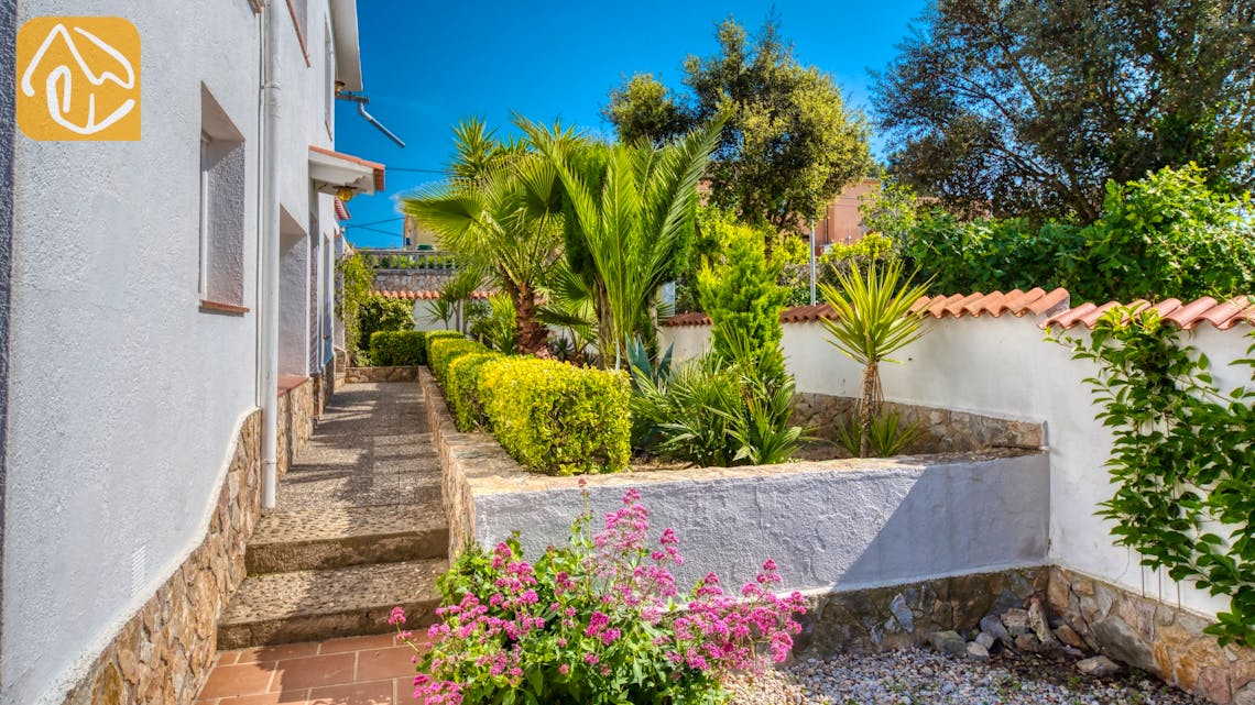 Ferienhäuser Costa Brava Spanien - Villa Elfi - Garten