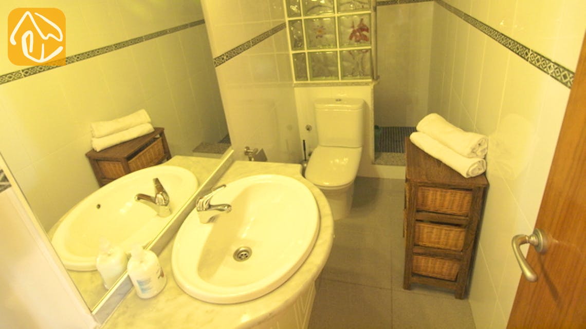 Holiday villas Costa Brava Spain - Apartment Minnie - Bathroom