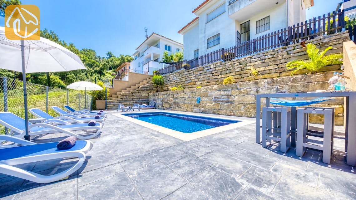 Holiday villas Costa Brava Spain - Villa Fransisca - Swimming pool