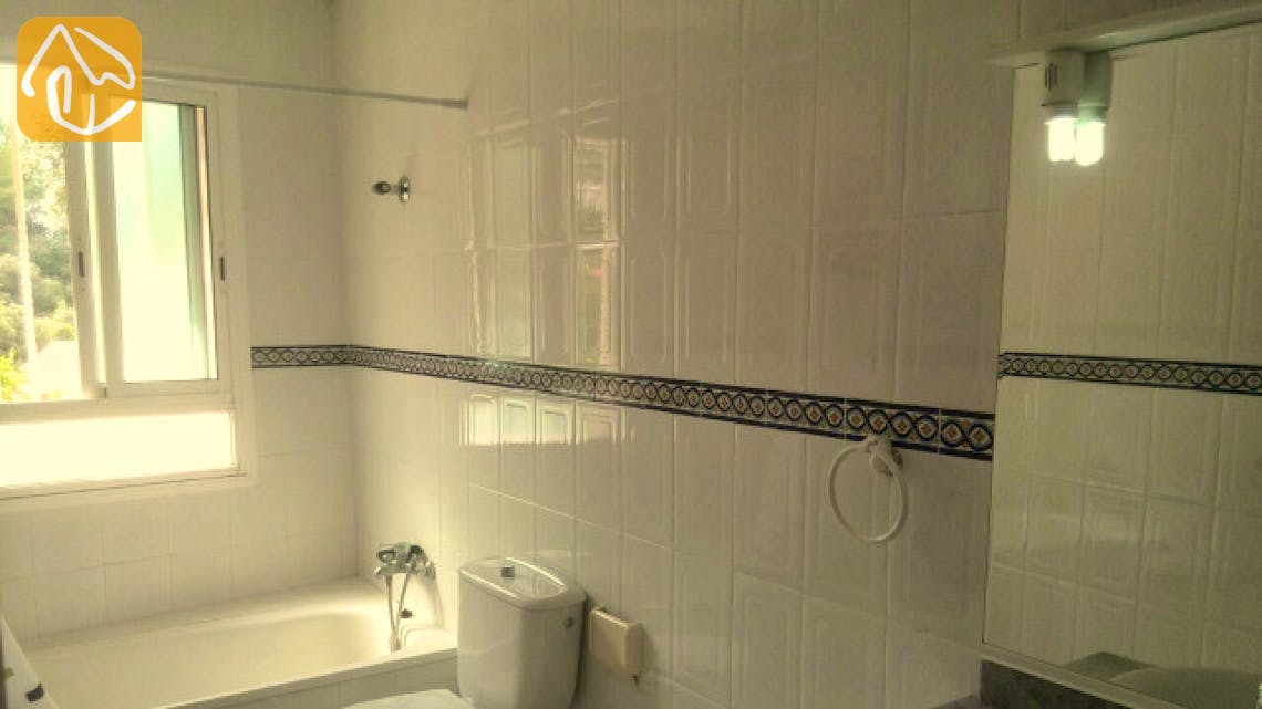 Holiday villas Costa Brava Spain - Villa Julia - Bathroom