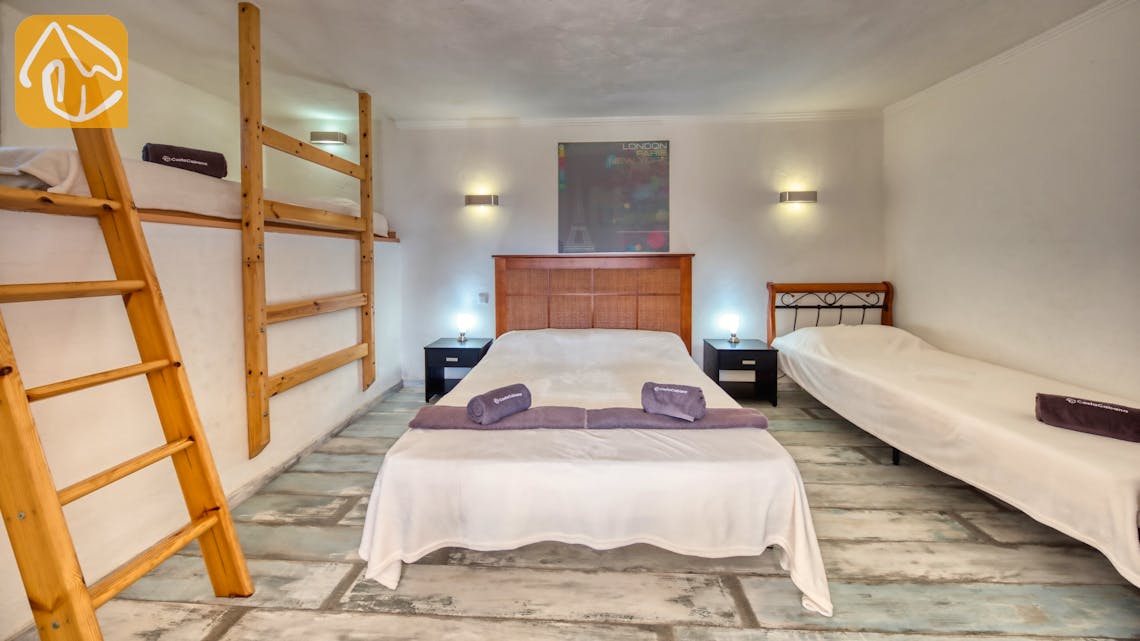 Holiday villas Costa Brava Spain - Villa Gabriella - Bedroom