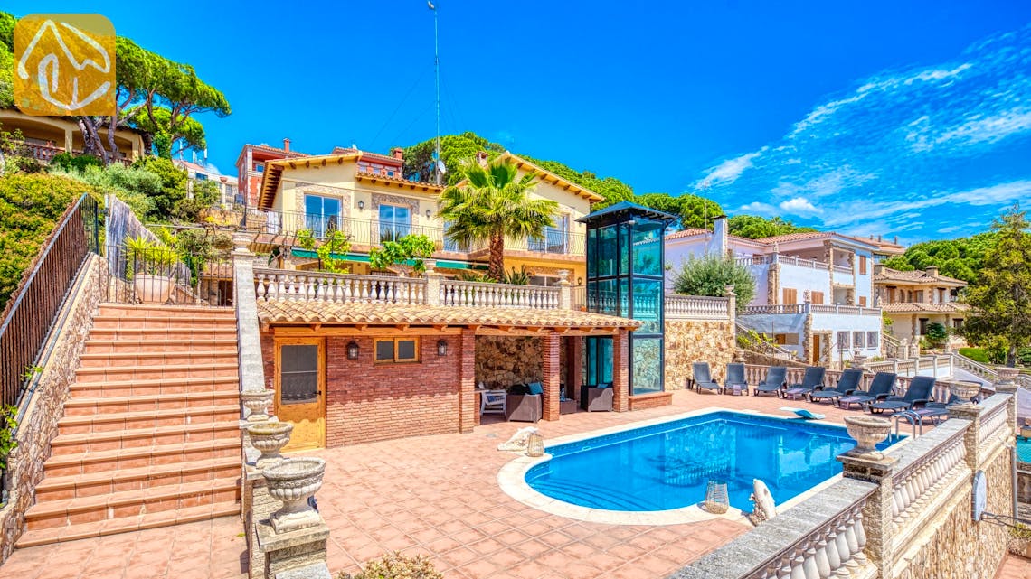 Holiday villas Costa Brava Spain - Villa Dolce Vita - Villa outside