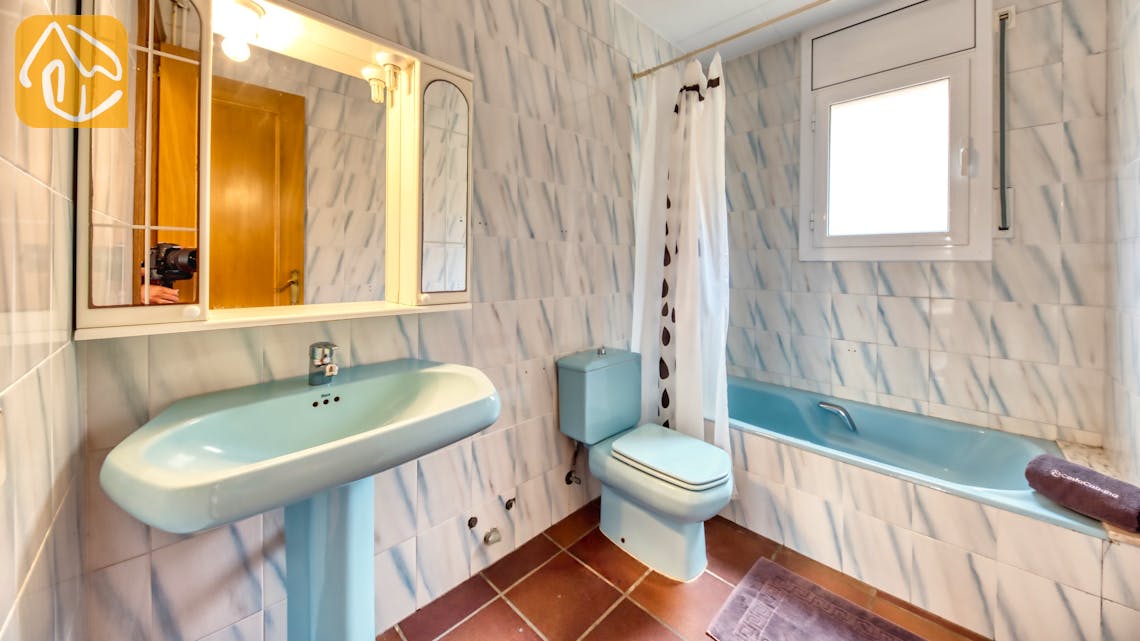 Holiday villas Costa Brava Spain - Villa Dolce Vita - Bathroom