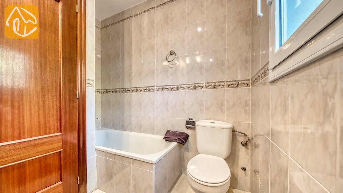 Holiday villas Costa Brava Spain - Villa Chanel - Bathroom
