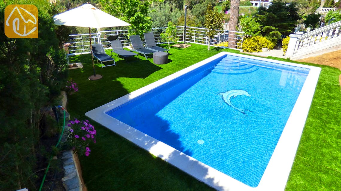 Holiday villas Costa Brava Spain - Villa Noa - Swimming pool