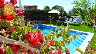 Holiday villas Costa Brava Spain - Villa Noa - Garden