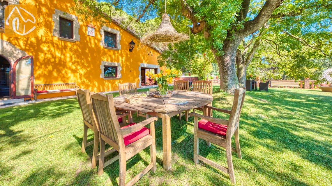 Holiday villas Costa Brava Spain - Villa Paradise - Garden