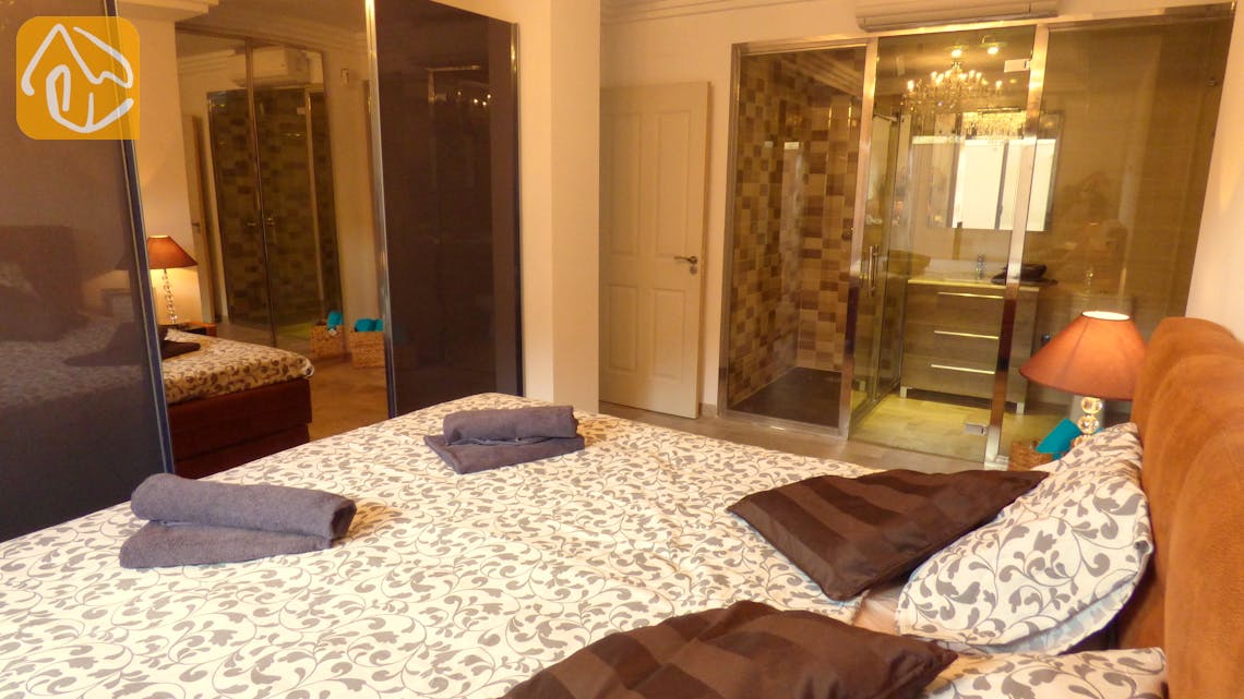 Holiday villas Costa Brava Spain - Apartment Delylah - Master bedroom