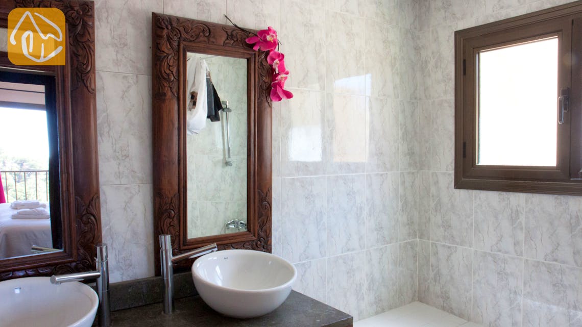 Holiday villas Costa Brava Spain - Villa Monroe - Bathroom