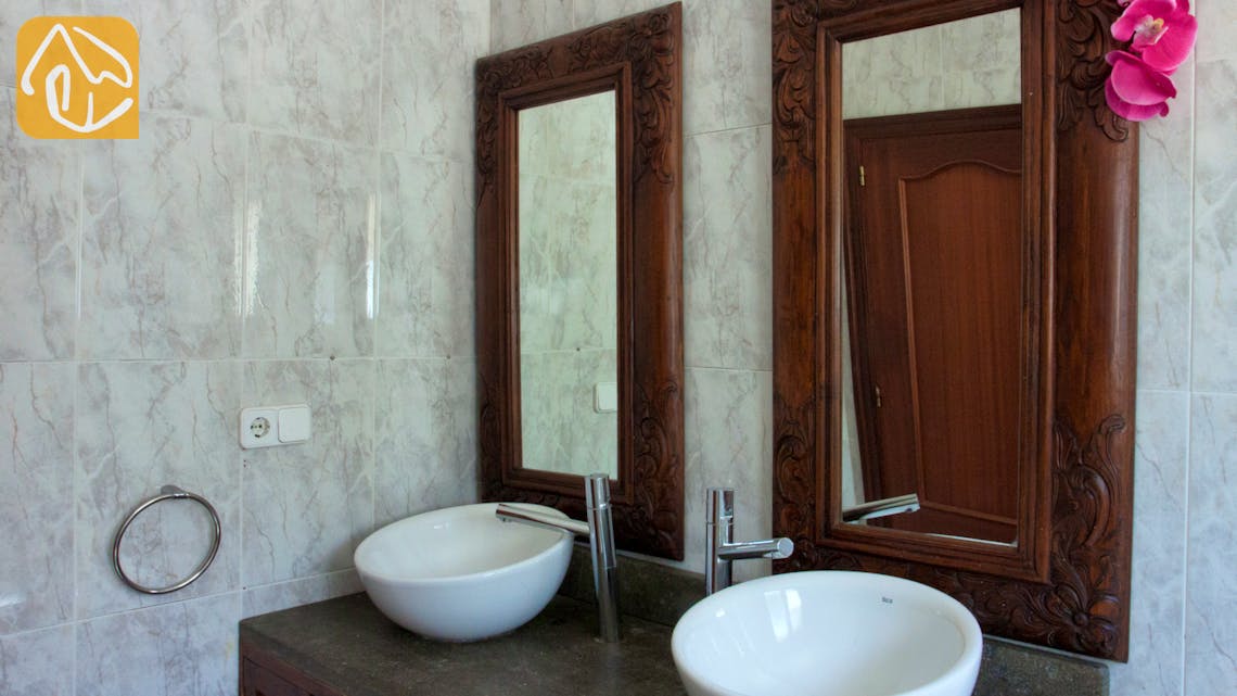 Holiday villas Costa Brava Spain - Villa Monroe - Bathroom