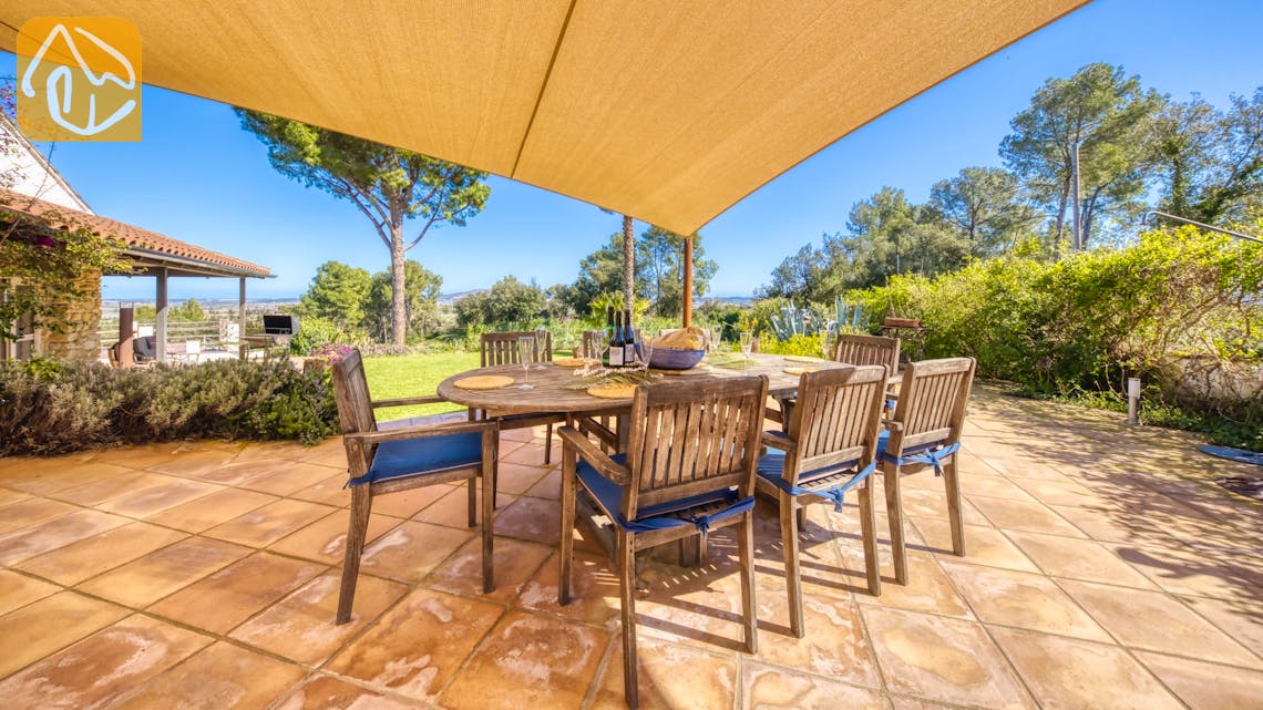 Holiday villas Costa Brava Countryside Spain - Villa Racoon - Dining area