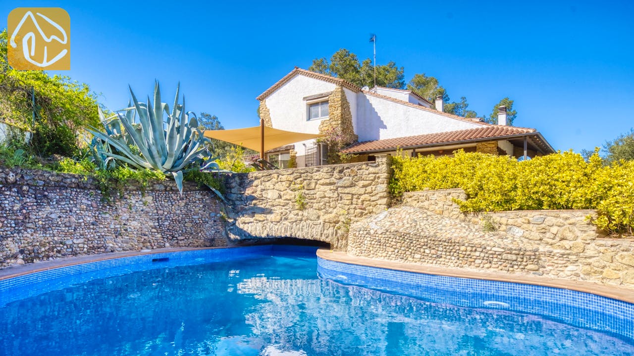 Vakantievilla&#039;s Costa Brava Countryside Spanje - Villa Racoon - Zwembad