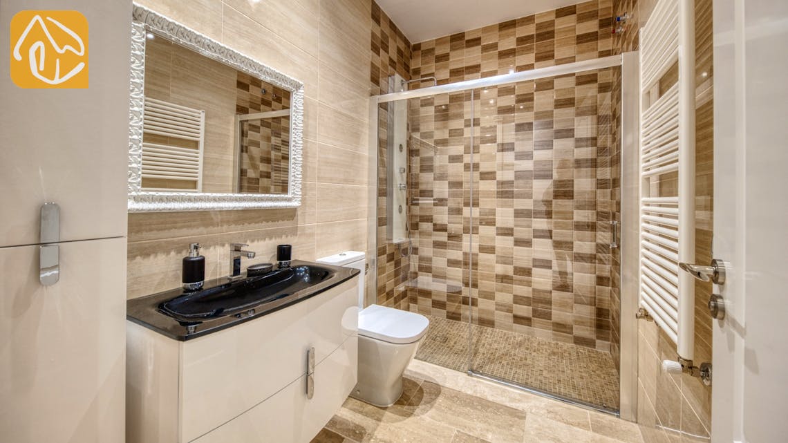 Holiday villas Costa Brava Spain - Villa Madison - Bathroom