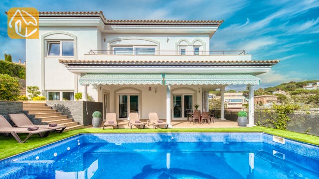 Ferienhäuser Costa Brava Spanien - Villa Madison - Schwimmbad