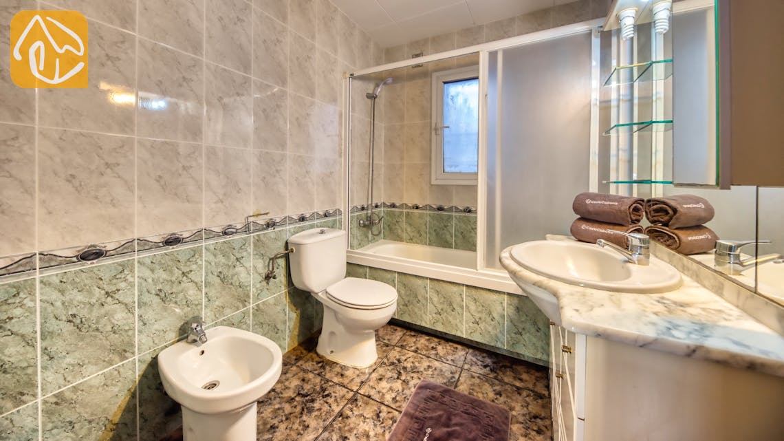 Holiday villas Costa Brava Spain - Villa Zarita - Bathroom
