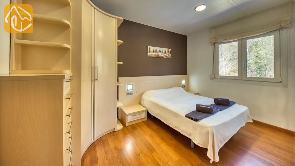Holiday villas Costa Brava Spain - Villa Pilarillo - Bedroom
