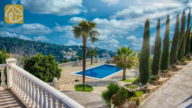 Ferienhäuser Costa Brava Spanien - Villa Tropical - Schwimmbad