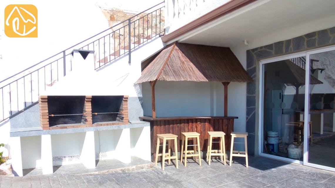 Ferienhäuser Costa Brava Spanien - Villa Tropical - Outdoor kitchen