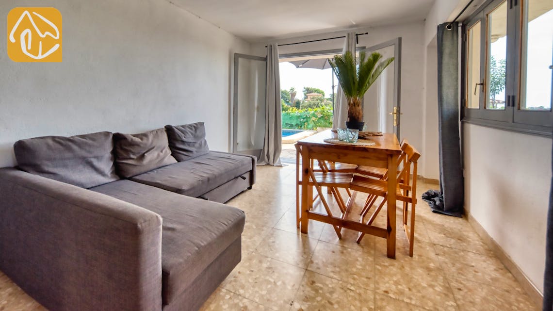 Holiday villas Costa Brava Spain - Villa Janet - Living area