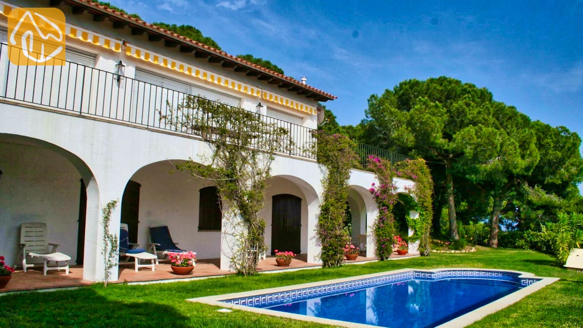 Holiday villas Costa Brava Spain - Villa Luna Blanca - 
