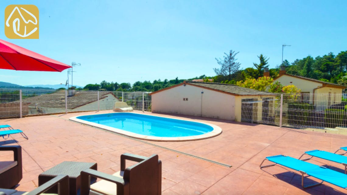 Holiday villas Costa Brava Spain - Villa Ingrid - Swimming pool
