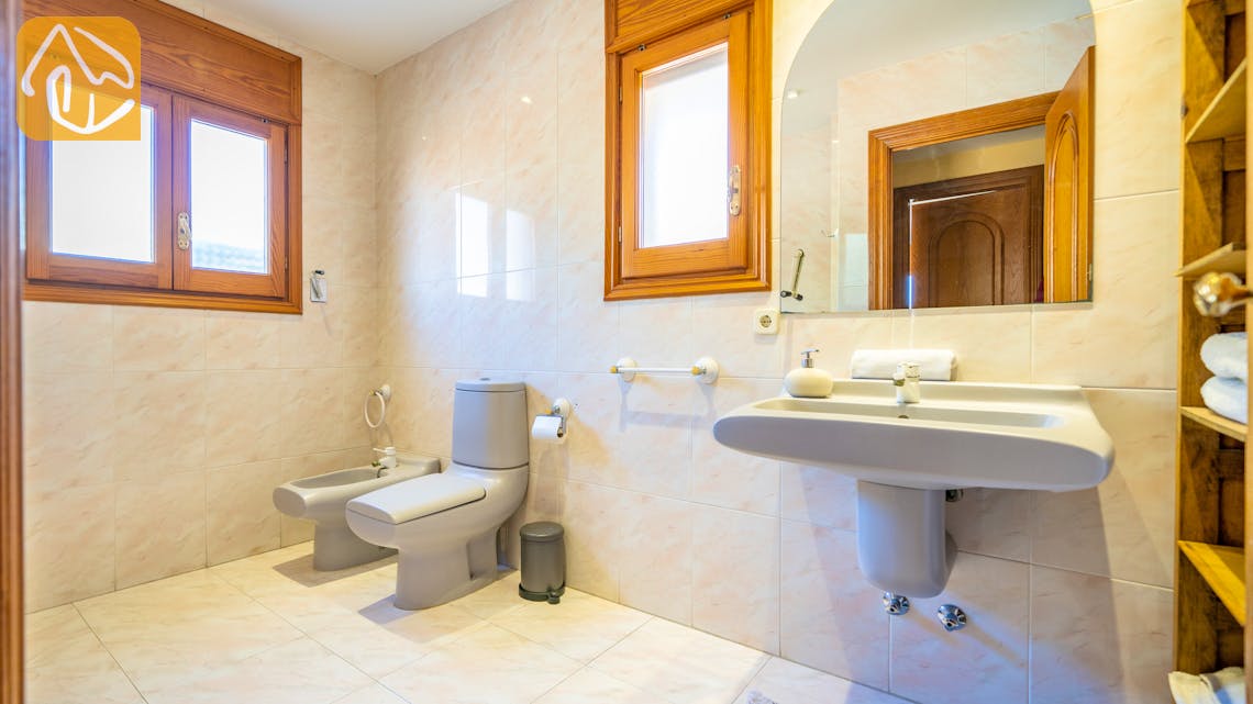 Holiday villas Costa Brava Spain - Villa Iris - Bathroom