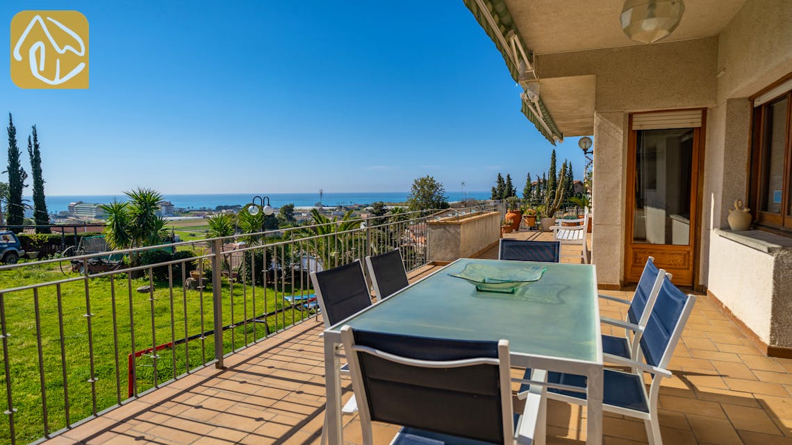 Holiday villas Costa Brava Spain - Villa Iris - Terrace